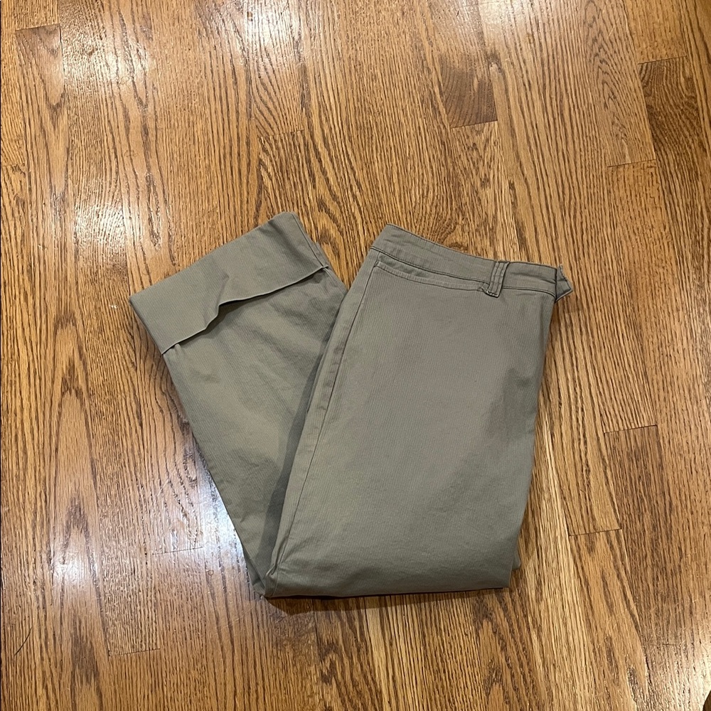 Gloria Vanderbilt Women’s Olive pants size 14 98% cotton 2% spandex vintage Y2K